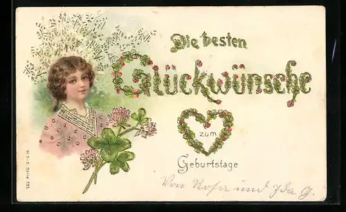 Präge-AK Glückwünsche zum Geburtstag, Mädchen mit Glückskleeblatt und Blumen