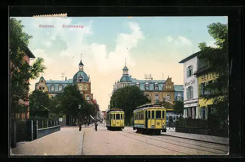 AK Giessen, Wiener Cafe und Strassenbahnen im Seltersweg