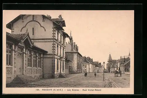AK Houdan, Les Ecoles, Rue Victor-Réant