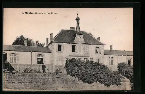 AK Mautes, Les Ecoles