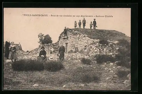 AK Toulx-Sainte-Croix, Point de vue circulaire sur sept départements, Ancienne Citadelle