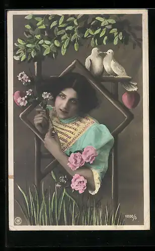 AK Junge Dame im hellblauen Kleid mit weissen Tauben