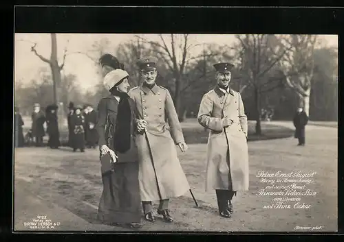 AK Ernst August Herzog von Braunschweig mit Prinzessin Viktoria Luise und Prinz Oskar