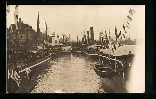 Foto-AK Duisburg, Deutscher Marinetag 1926, Die Schiffe zur Flottenparade