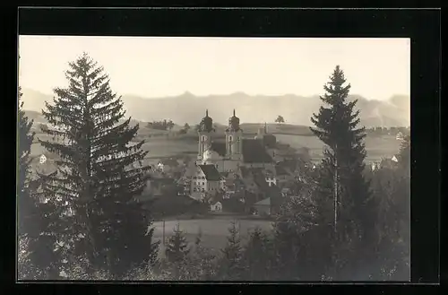 AK Lindenberg im bayer. Allgäu, Ortsansicht mit Kirche