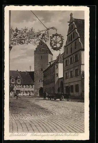 AK Dinkelsbühl, Rothenburgertor mit Spital und Greifenschild