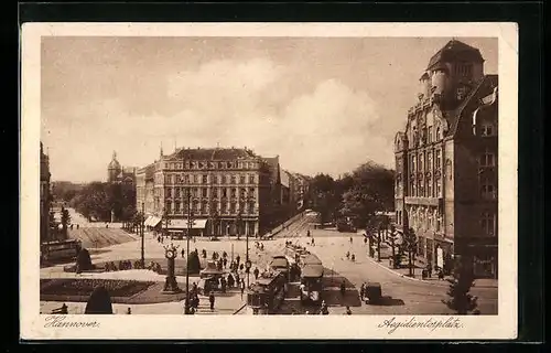 AK Hannover, Aegidientorplatz mit Passanten