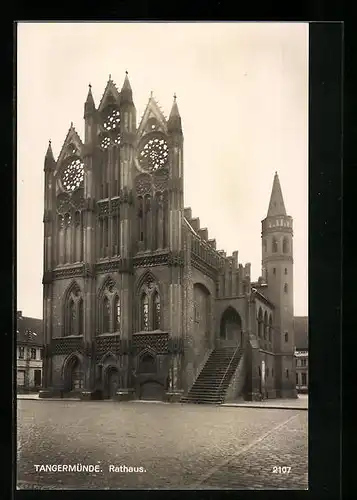 AK Tangermünde, Blick auf Rathaus