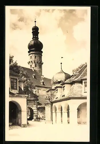 AK Weikersheim, Strassenpartie mit Schlosseingang