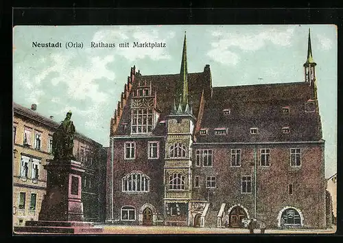 AK Neustadt /Orla, Rathaus mit Marktplatz