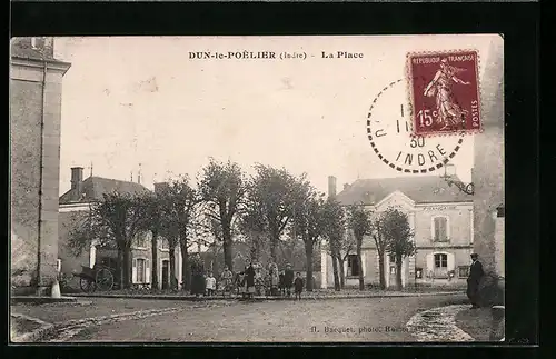 AK Dun-le-Poelier, La Place