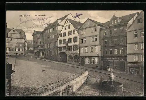 AK Wetzlar, Häuserzeile und Brunnen am Kornmarkt