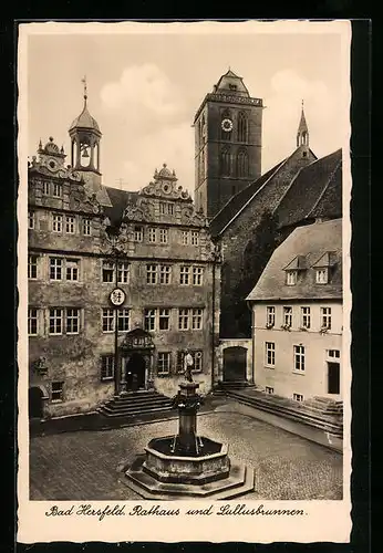 AK Bad Hersfeld, der Lullusbrunnen vor dem Rathaus