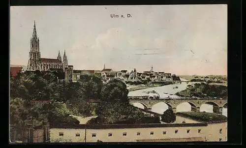 AK Ulm a. Donau, Stadtpanorama mit Münster und Eisenbahn auf der Brücke