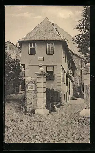 AK Wetzlar, Blick durch das Tor zum Lottehaus