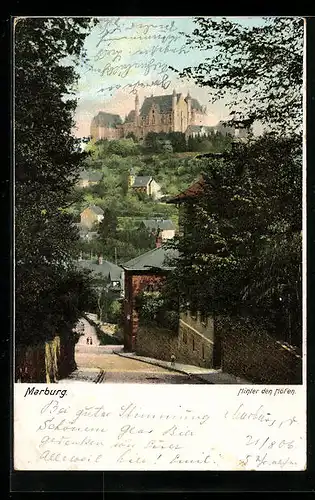 AK Marburg a. L., Hinter den Höfen, Stadtblick mit dem Schloss auf dem Berg