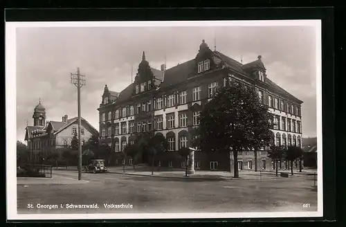AK St. Georgen i. Schwarzwald, Strassenpartie an der Volksschule