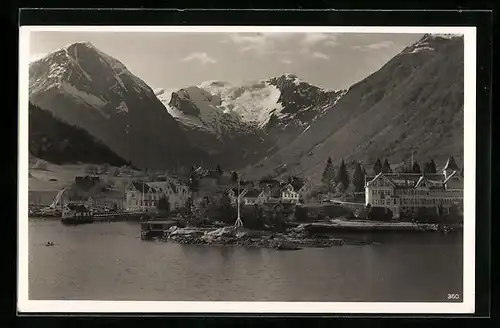 AK Balholm am Sognefjord, Totalansicht mit Uferpartie