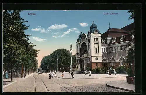 AK Essen, Strassenpartie mit Saalbau