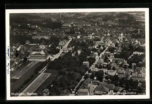 AK Walldürn /Baden, Fliegeraufnahme des Ortes