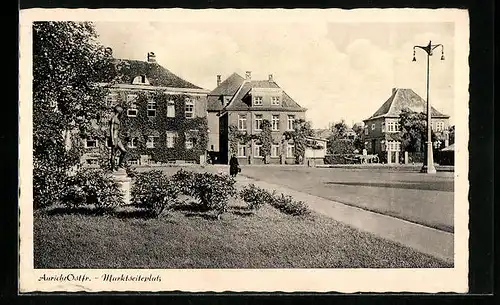 AK Aurich /Ostfr., Denkmal am Marktseiteplatz