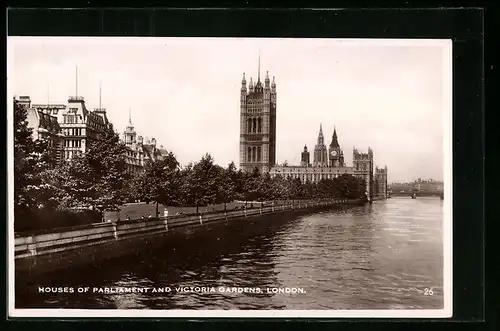 AK London, Houses of Parliament and Victoria Gardens