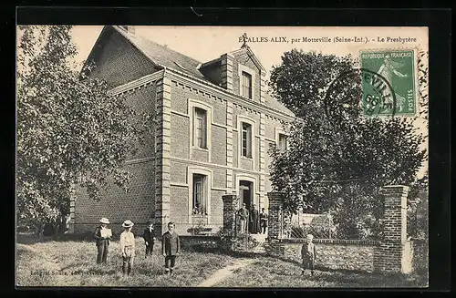 AK Ècalles-Alix, Le Presbytère