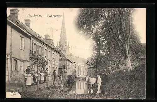 AK Auffay, l'abreuvoir, Kinder auf Strasse