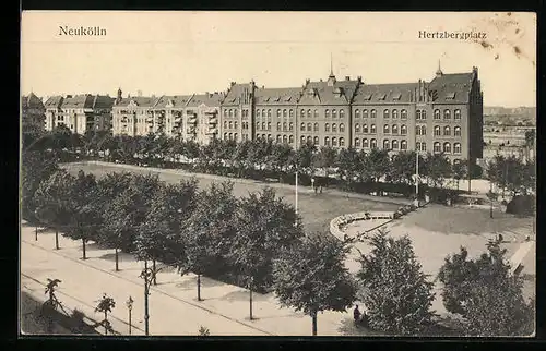 AK Berlin-Neukölln, Partie am Hertzbergplatz