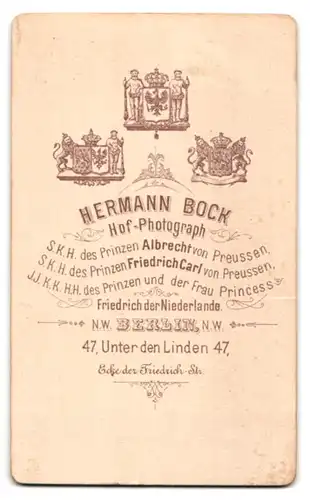 Fotografie Herm. Bock, Berlin, Unter den Linden 47, Gutaussehender Herr mit Backenbart und Krawatte