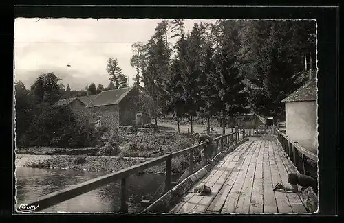 AK Bonnat, Moulin du Rateau, Le Pont de bois