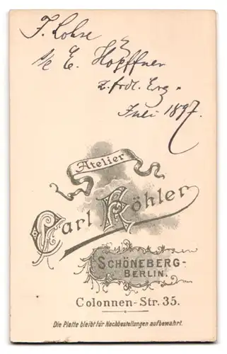 Fotografie Calr Köhler, Berlin-Schöneberg, Colonnenstrasse 35, Einjährig-Freiwilliger Garde Unteroffizier in Uniform