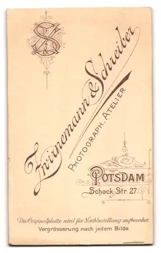 Fotografie Zwirnemann & Schreiber, Potsdam, Schock-Strasse 27, Junger Gardesoldat in Uniform