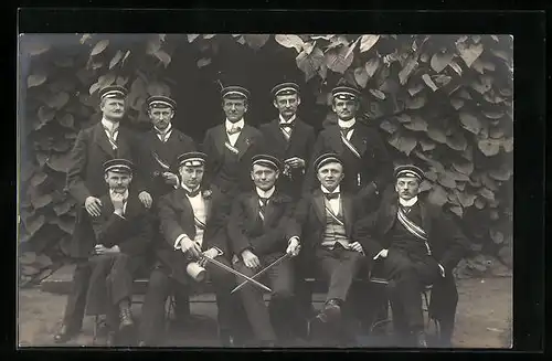 Foto-AK Gruppenfoto einer Burschenschaft