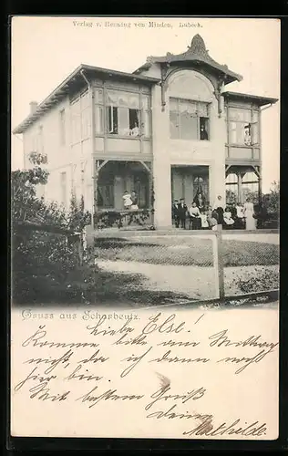 AK Scharbeutz, Gäste vor einem Gasthaus