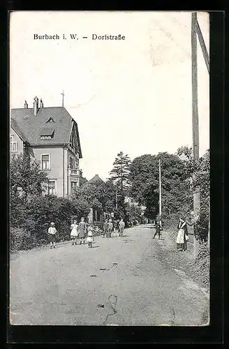 AK Burbach i. W., Kinder auf der Dorfstrasse