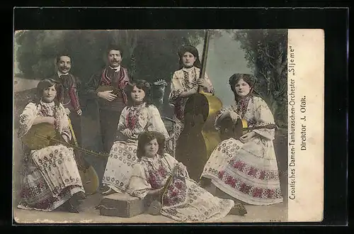 AK Croatisches Damen-Tamburaschen-Orchester Sljeme, Gruppenbild mit Saiteninstrumenten