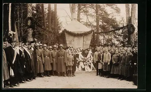 Foto-AK Oberfüllbach, Einweihung des Kriegerdenkmals 1919