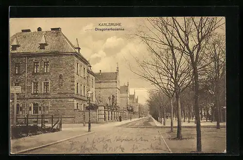 AK Karlsruhe, Strassenpartie an der Dragonerkaserne
