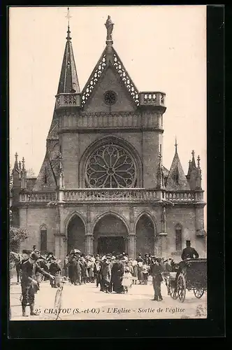 AK Chatou, L`Eglise, Sortie de l`église