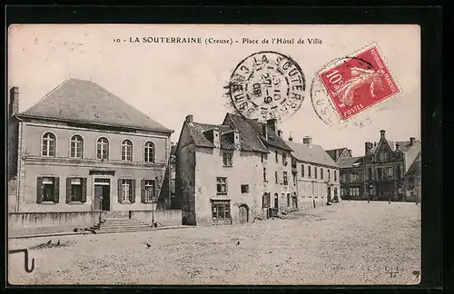 AK La Souterraine, Place de l`Hôtel de Ville