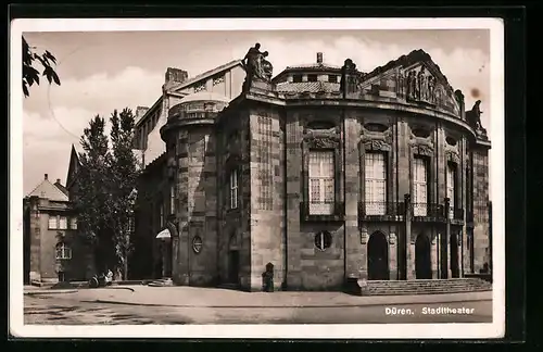AK Düren, Sicht auf das Stadttheater