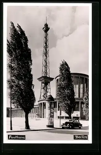 AK Berlin-Charlottenburg, Funkturm mit Messehallen