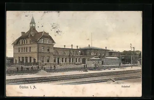 AK Güsten i. A., Ansicht vom Bahnhof, Gleisbauarbeiten