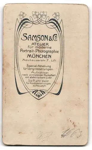 Fotografie Samson & Co., München, Neuhauserstr. 7, Junger Herr im Anzug mit Krawatte