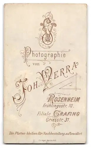 Fotografie Joh. Verra, Rosenheim, Frühlingsstr. 10, Eleganter Herr mit Zwirbelbart