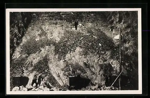 AK Kochendorf, Salzbergwerk, Schacht König Wilhelm II., Schlepper bei der Förderung