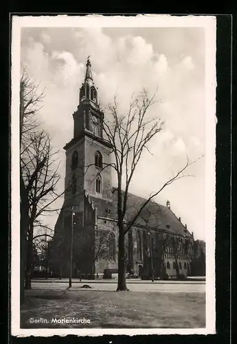 AK Berlin, Neuer Markt mit Marienkirche