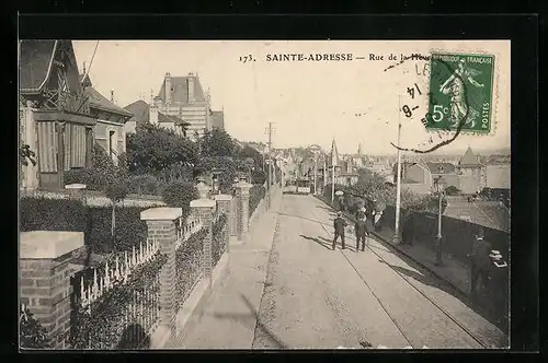 AK Sainte-Adresse, Strassenpartie mit Strassenbahn
