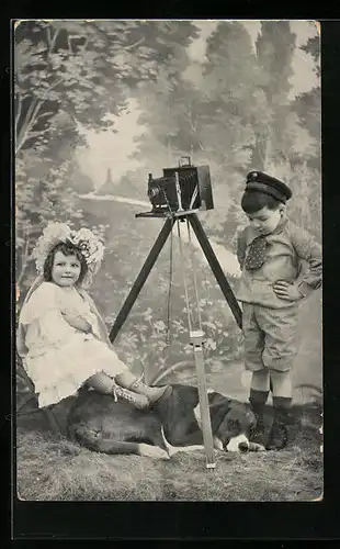 AK Kinder mit Hund und Fotoapparat